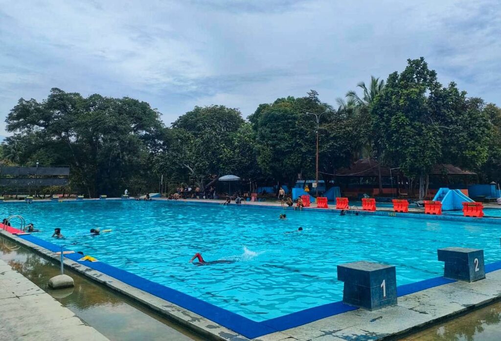 Kolam Renang Tirta Wiguna