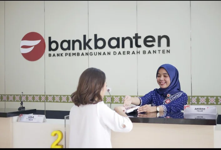 pelayanan kantor bank banten