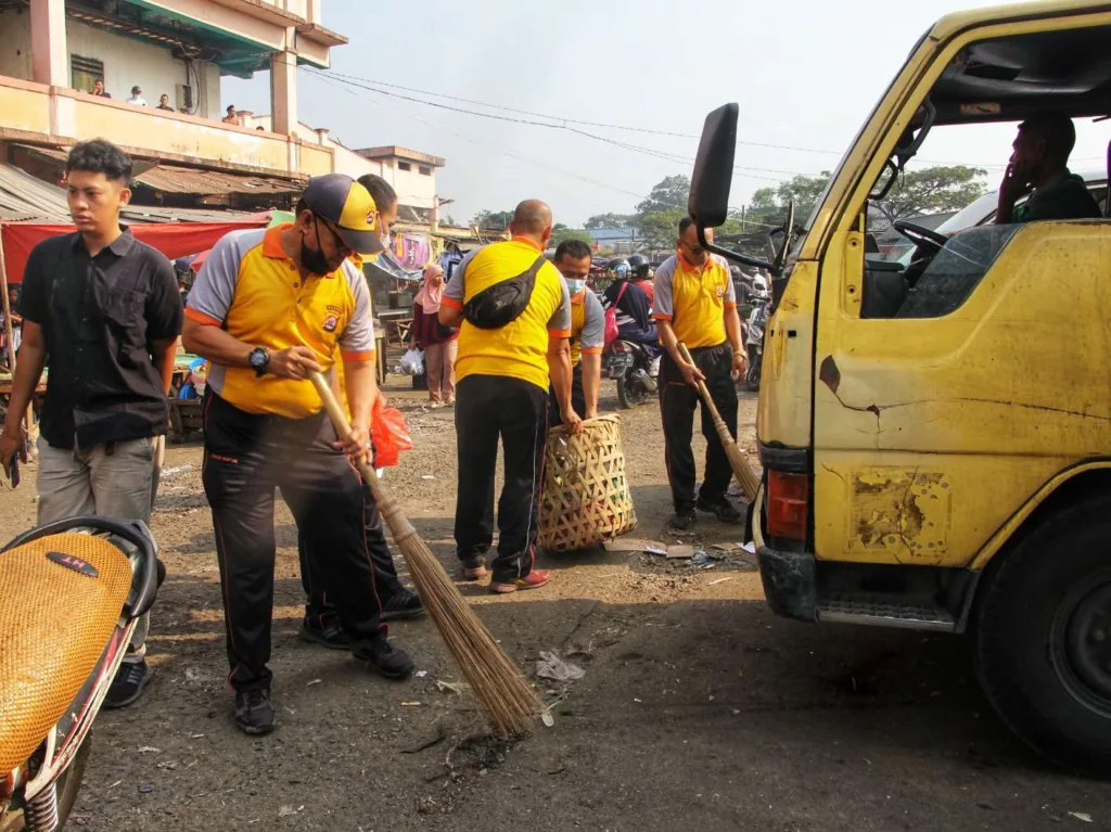 Polda Banten Jumat Bersih