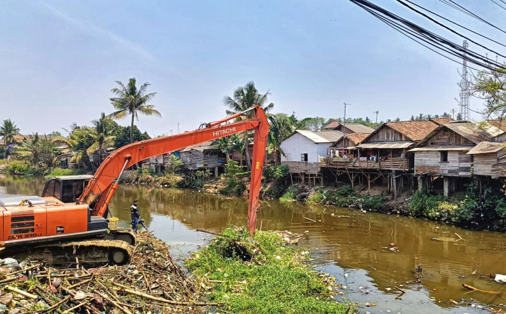 Normalisasi sungai Cibanten