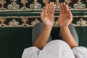 Ilustrasi berdoa