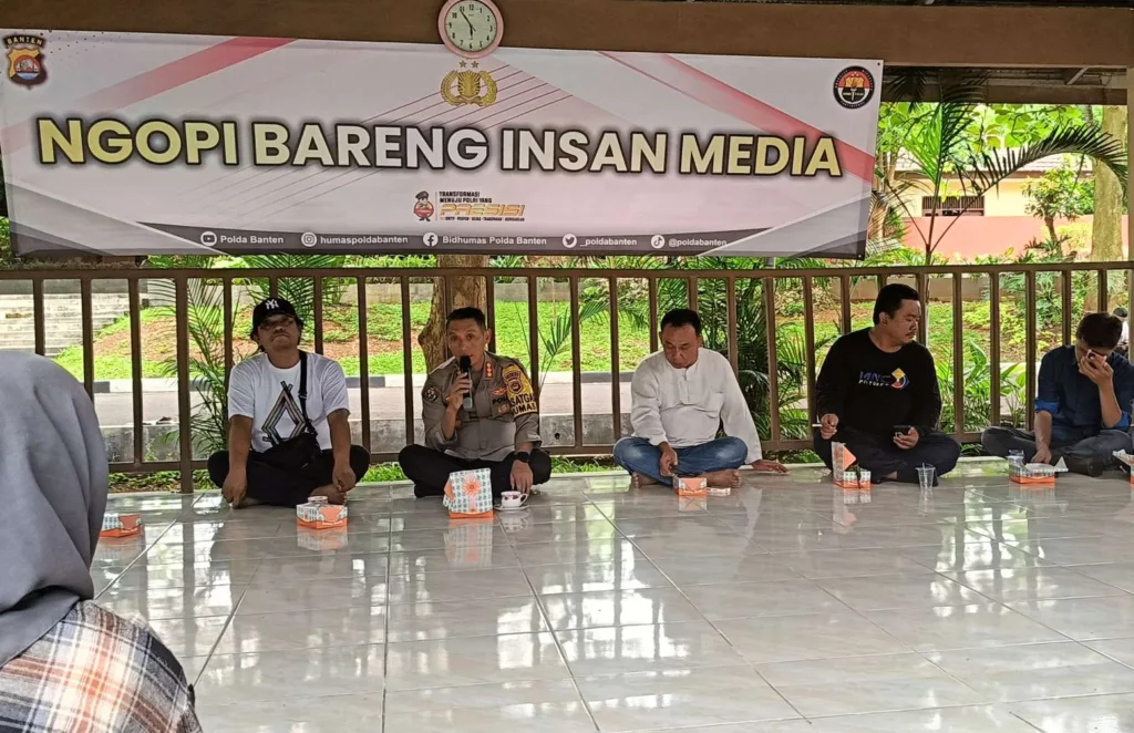 Ngopi bareng insan media