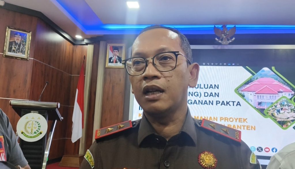 Kepala Kejati Banten Siswanto