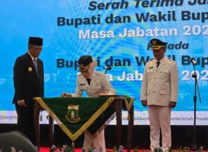 Pelantikan Bupati Serang