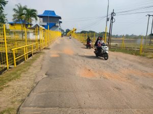 Jembatan Rusak