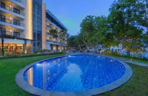 Private Swimming Pool Aston Anyer