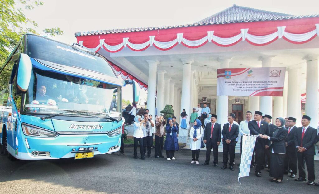 Bupati Serang