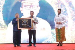 Gubernur Banten Andra Soni