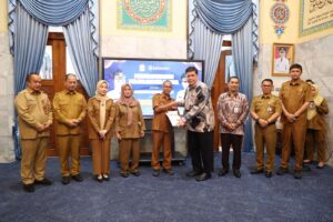 Pemkab Serang Bank Banten