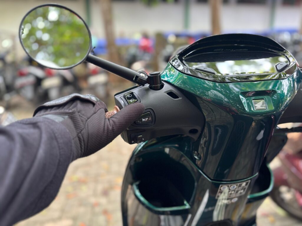 Klakson Motor